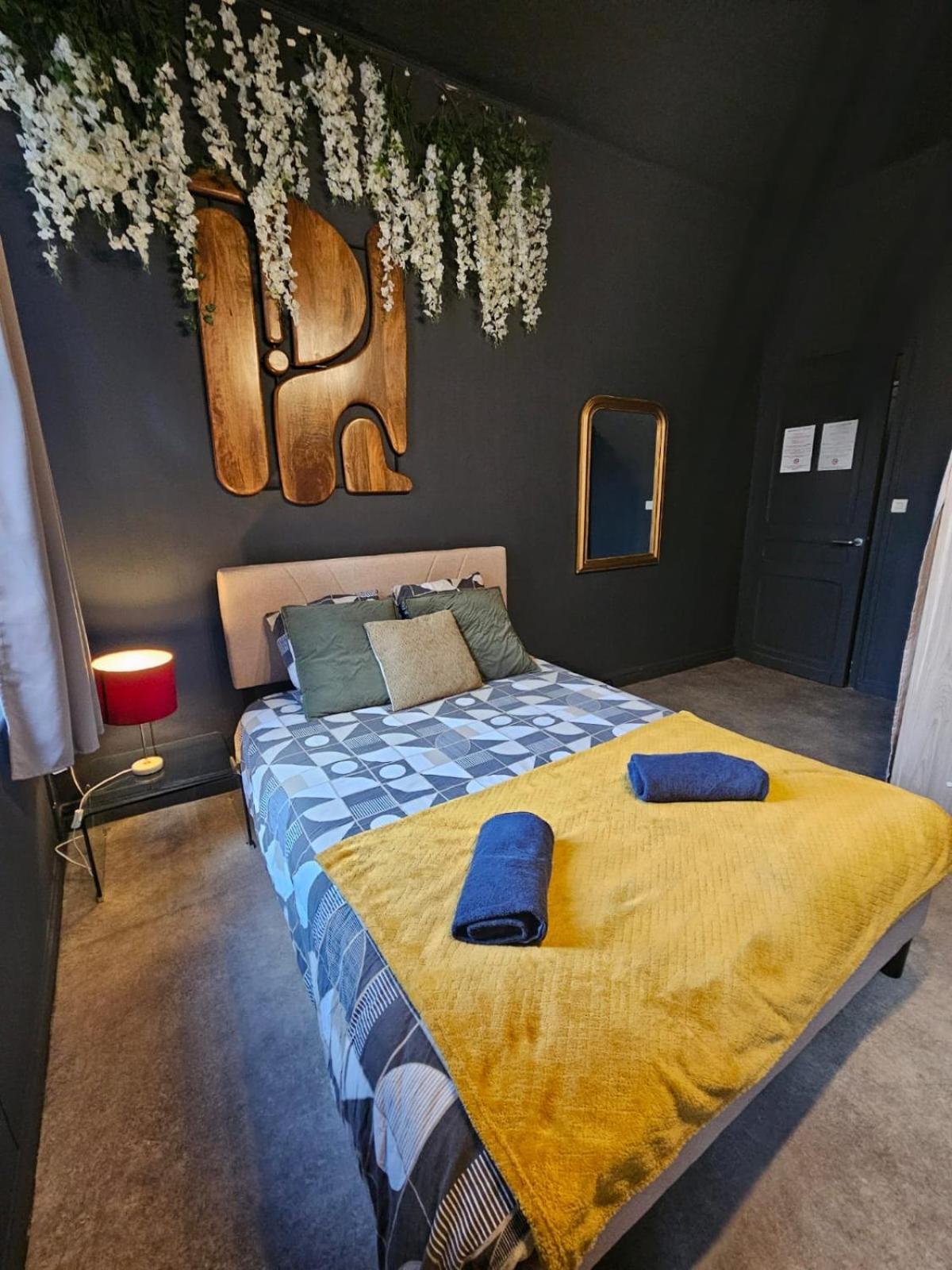 Apartamento Le Velvet Hénin-Beaumont Exterior foto